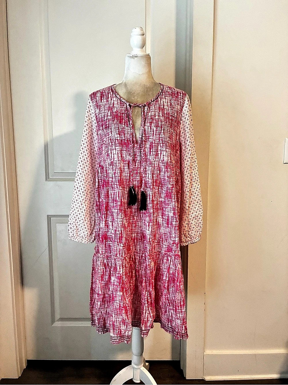 Lola Australia Printed Dress in Pink & White Size Medium